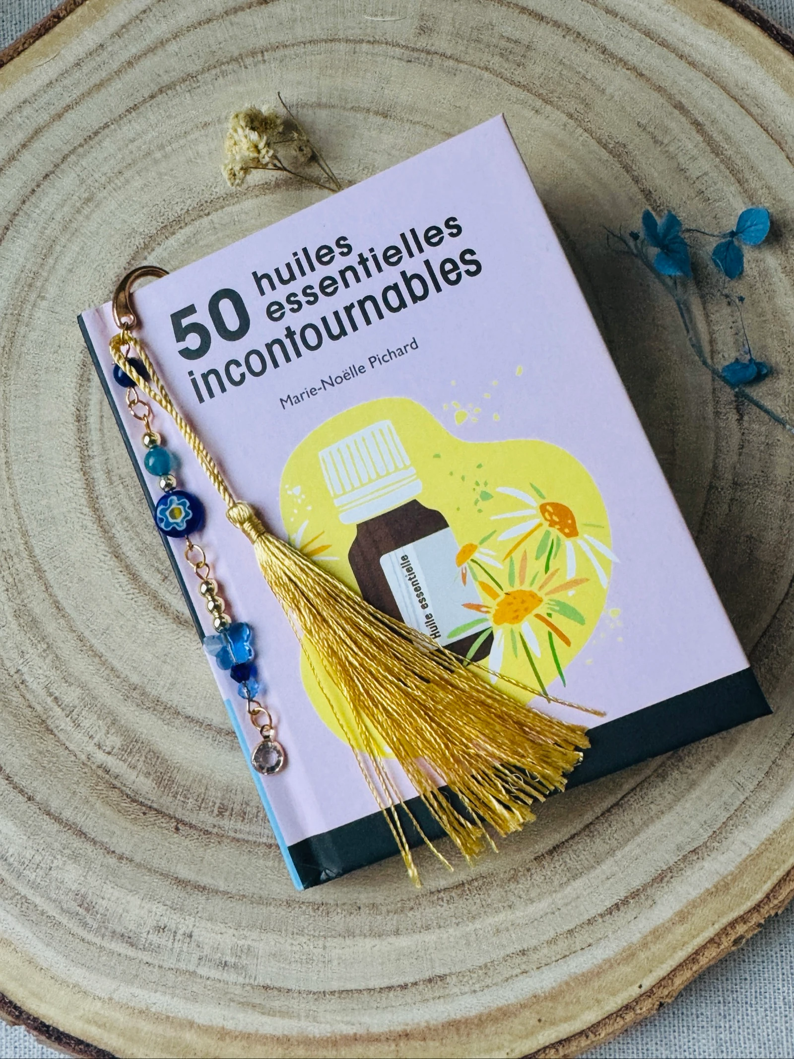 Marcador artesanal azul e dourado – photo 5